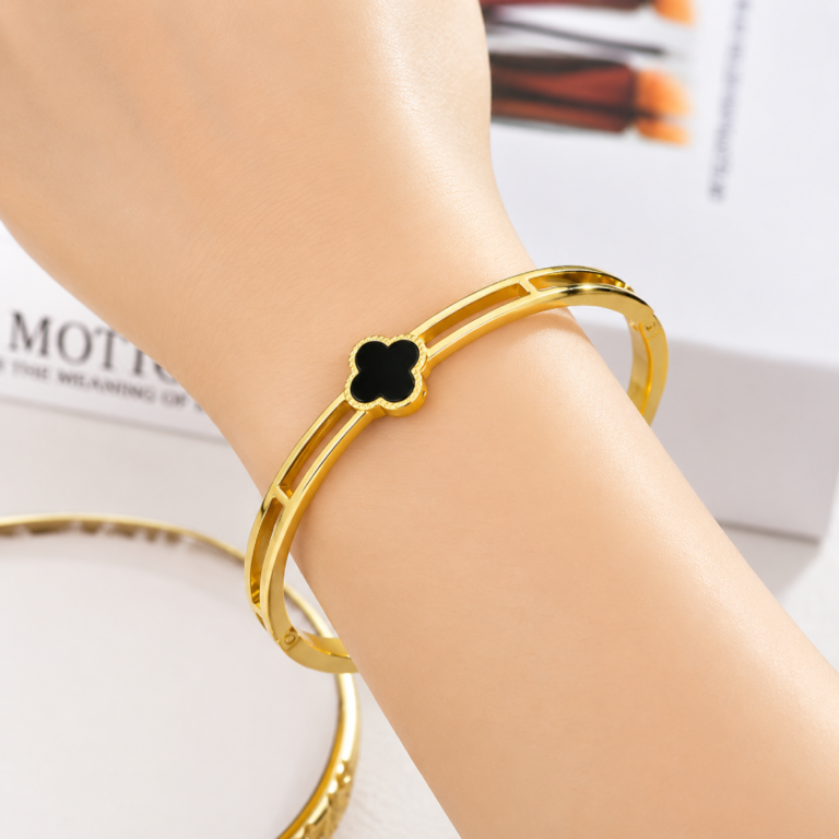 Clover Bracelet for Women